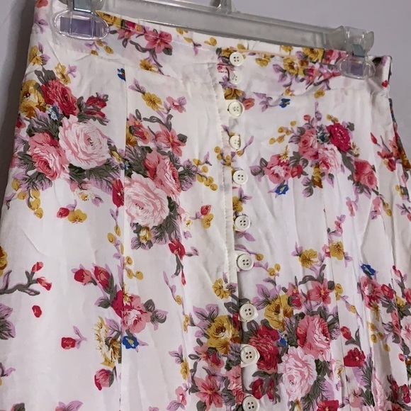 Reverse floral maxi button front skirt with front slit 90s style small - Picture 3 of 5